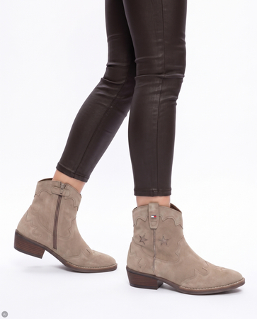 Tommy Hilfiger Suede Cowboy Ankle Boots With Block Heel Beige T3A5-35196-TP