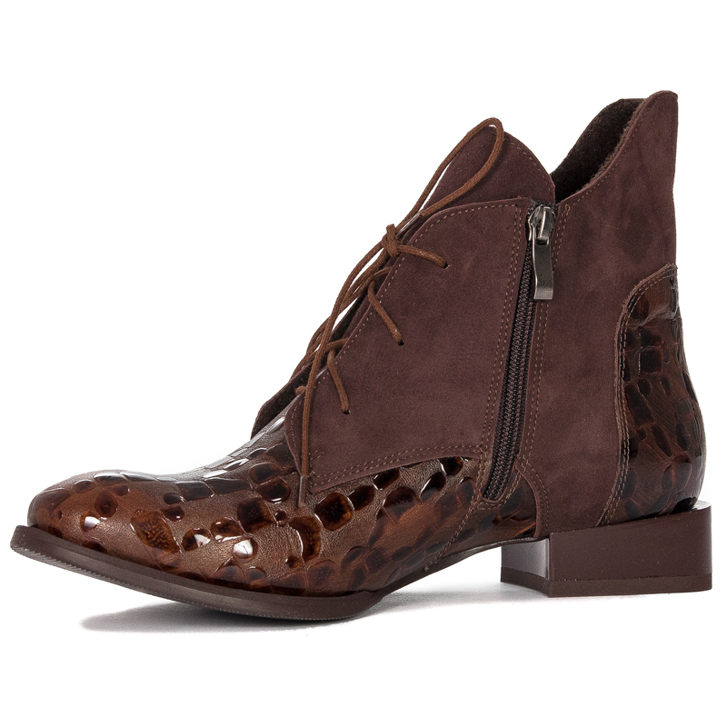 Maciejka Brown Women's Lace-Up Boots