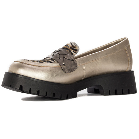 Maciejka Gold Flat Shoes 