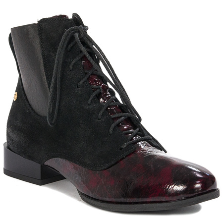 Maciejka Black women's Lace-Up Boots