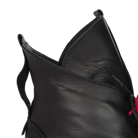 Artiker Women's black insulated leather boots