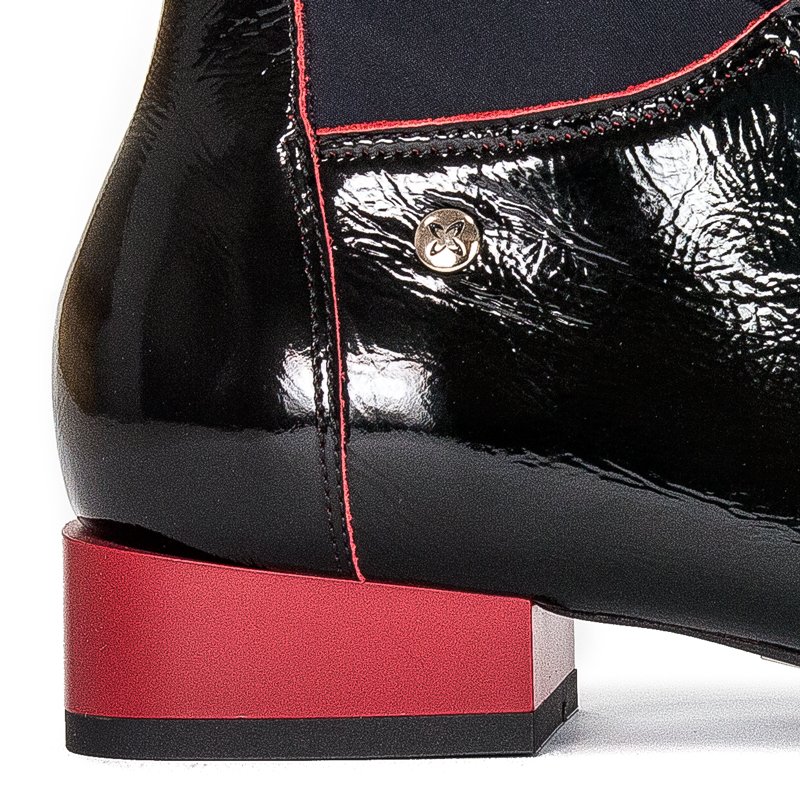 Maciejka 04744-16/00-5 Black Lace-up Boots