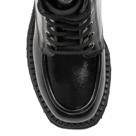 Boccato Women's leather ankle boots on a black post