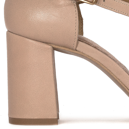 Maciejka Women's Sandals On Heel Beige
