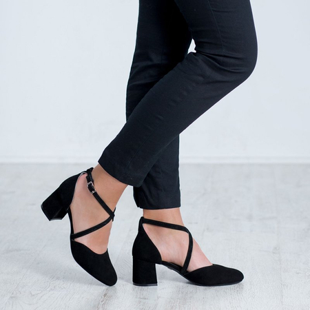 Maciejka 04070-01-00-1 Black Pumps
