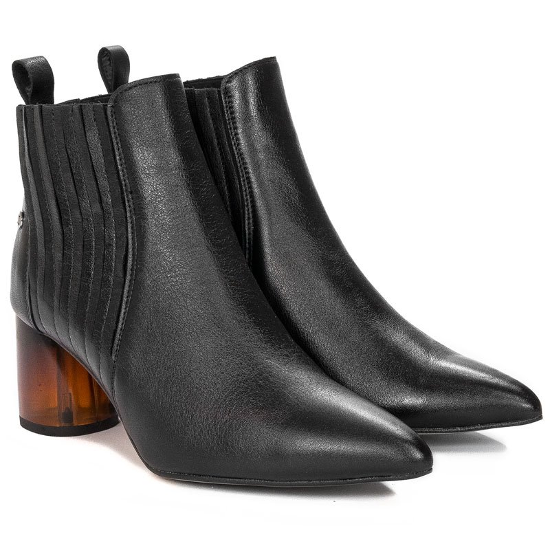 Botki Maciejka na słupku skórzane czarne