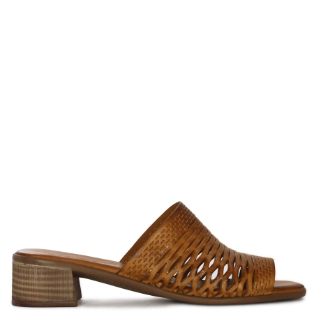 T. Sokolski Women's leather flip-flops Brown