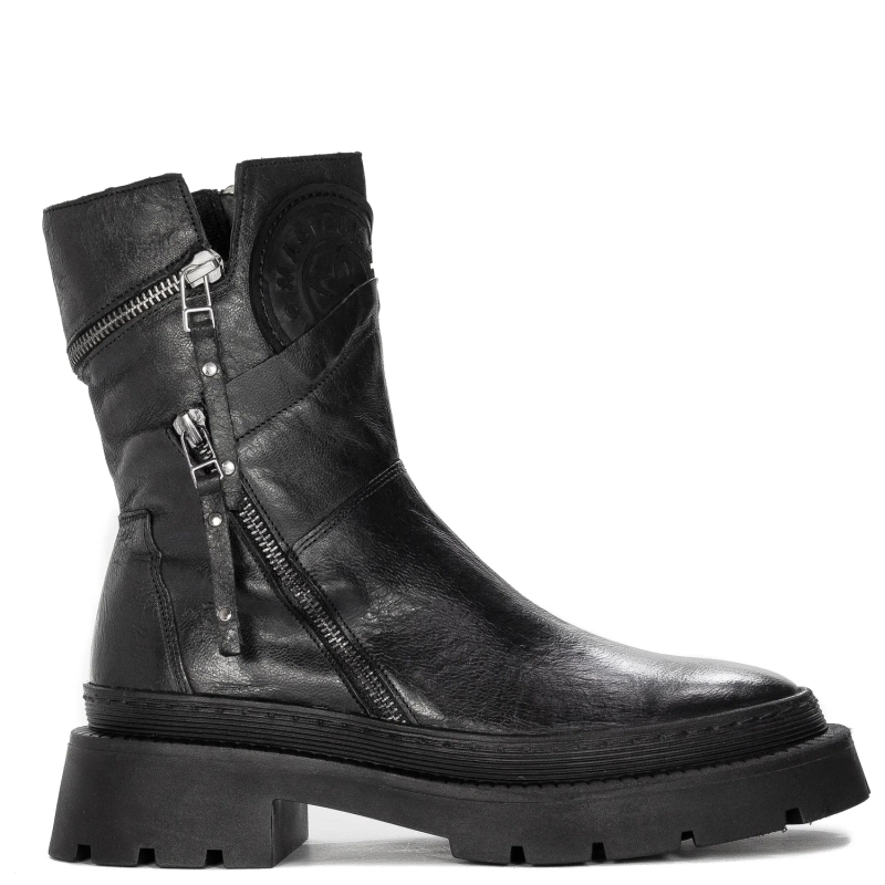 Maciejka Women's Black with light silver glow Boots