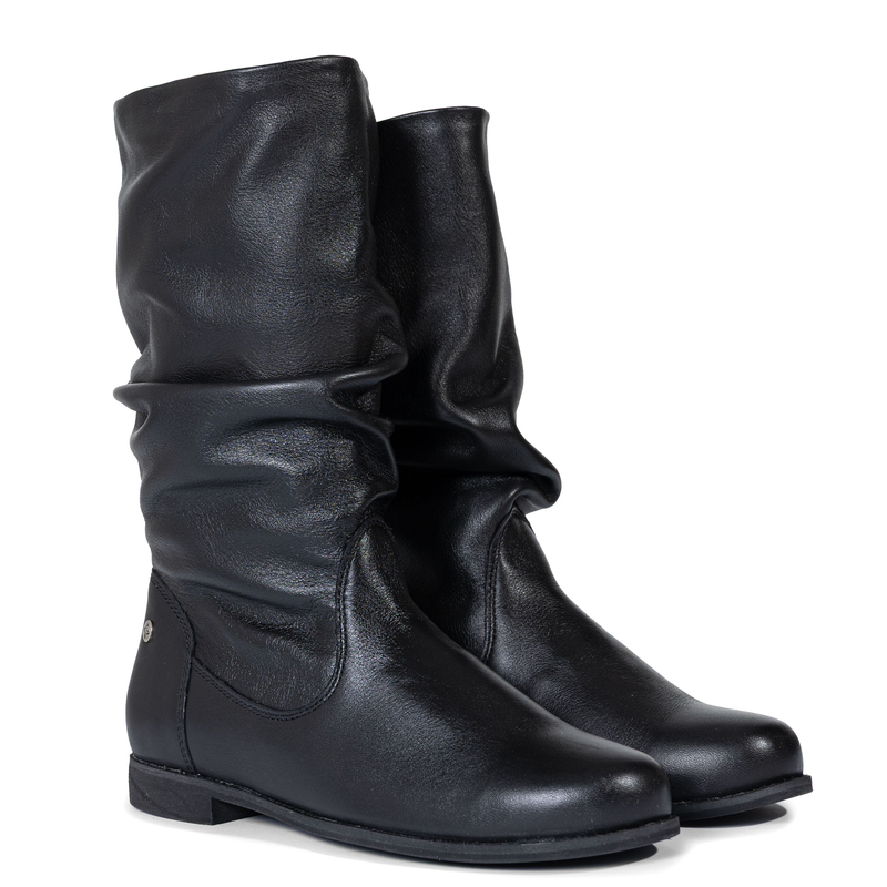Maciejka Slouchy Boots Flat Black 05057-20/00-6