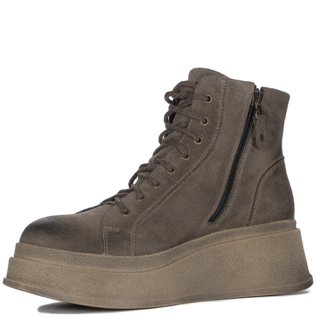 Maciejka Botki ze Skóry Welurowej na Masywnej Podeszwie Brązowe 06309-02-00-8