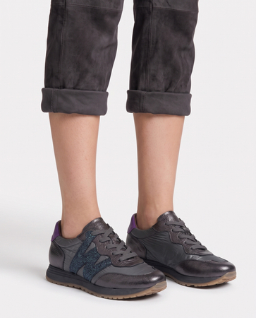 Wonders Skórzane Sznurowane Sneakersy Z Brokatowym Logo Szaro Srebrne A-4810