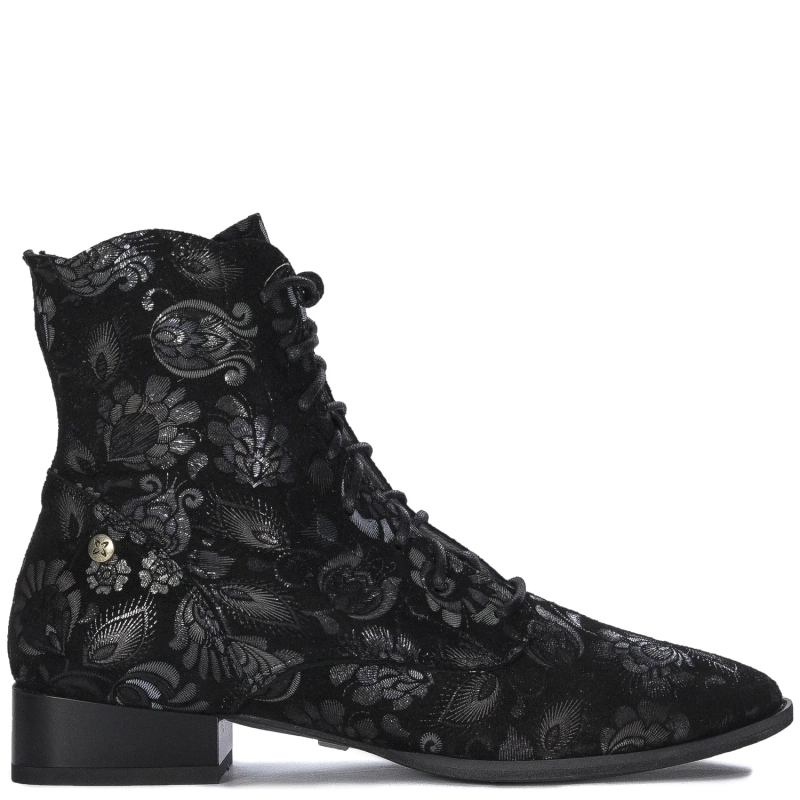 Maciejka Fashionable Leather Boots Floral Pattern Black 06391-01/00-1