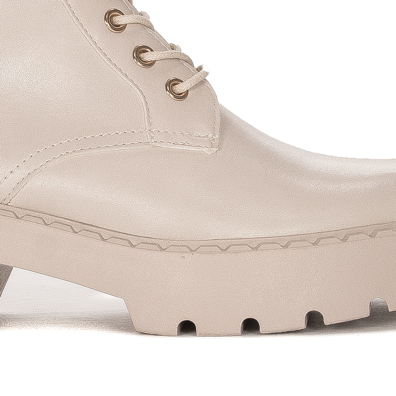 Boots Sergio insulated on the platform Beige