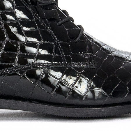 Botki Venezia YSB 0218 501 Black skórzane lakierowane Czarne