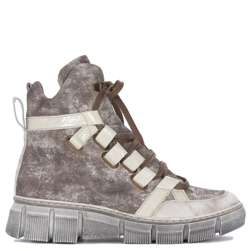 Maciejka beige women's Lace-Up Boots