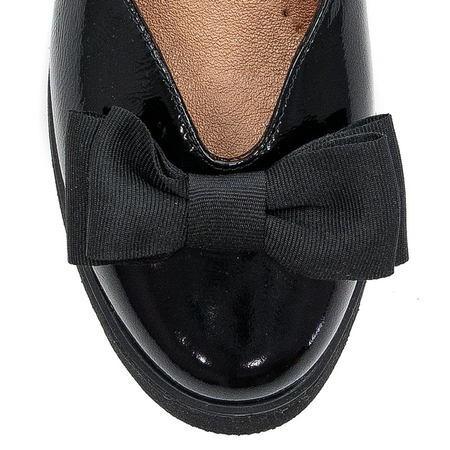Maciejka peather patent platform slip-on loafers with bow black 05062-01/00-5
