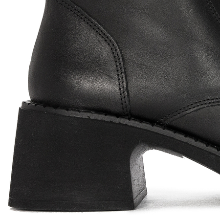 Boccato Women's black leather boots