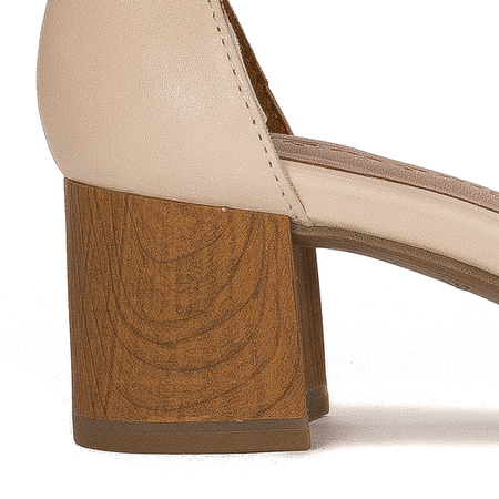 Tamaris Ivory/Muscat Sandals