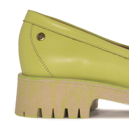 Maciejka Women's Pistachio Flat Shoes