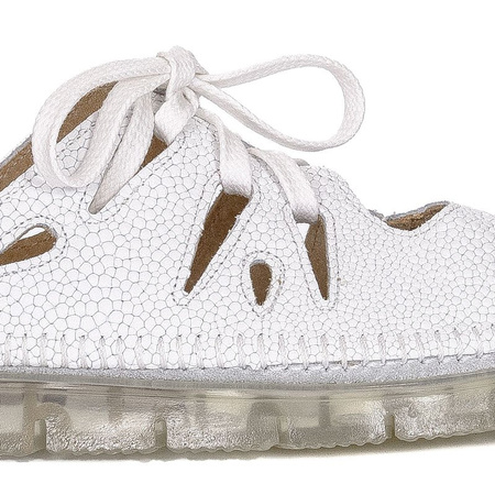 Maciejka 04449-21-00-5 White Flat Shoes