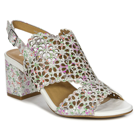 Maciejka N6518-11/00-1 White + Flowers Sandals