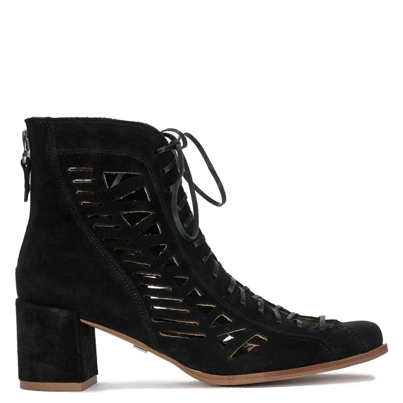Maciejka Black Women's Lace-Up Boots