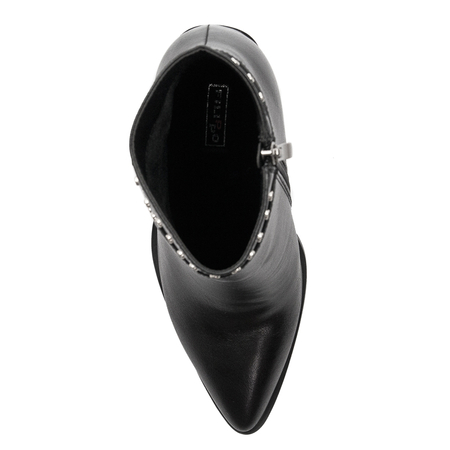 Women's Filippo boots on a black insulated heel