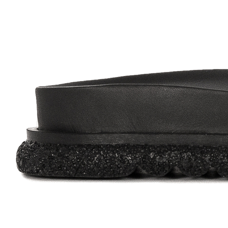 Venezia Eri Black platform slides