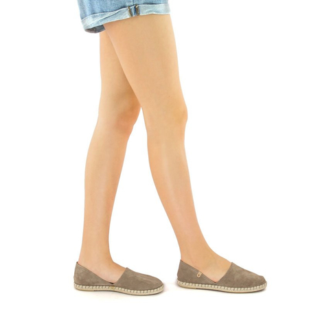 Verbenas Carmen Espadryle Damskie Zamszowe D'Orsay Beżowe CARMEN-SER-PIEDRA
