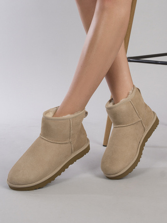 UGG Botki śniegowce damskie skórzane W Classic Mini II Sand