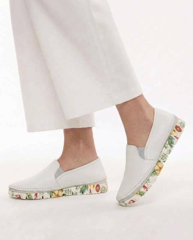 Maciejka Leather Slip-On Platform Loafers White 03512-11-00-0