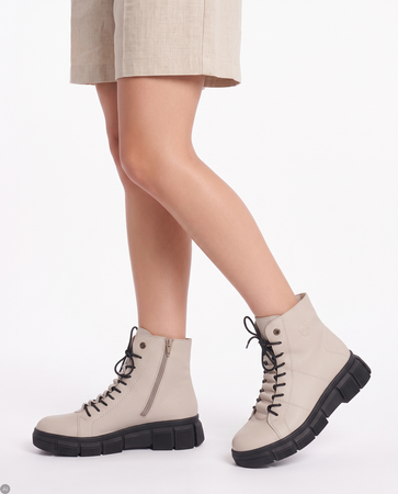 Rieker X3428-60 Crema Boots