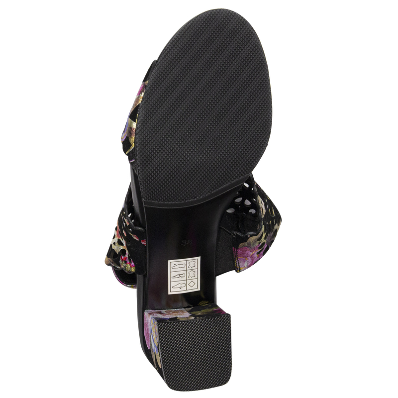 Maciejka N6518-01/00-1 Black + Flowers Sandals