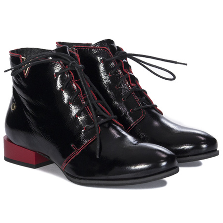 Maciejka Women's Black and Red Leather Boots