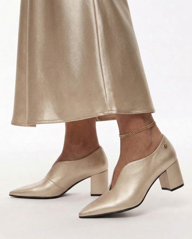 Maciejka Leather Asymmetric Heeled Pumps Pointed Toe Gold K7469-26/00-1