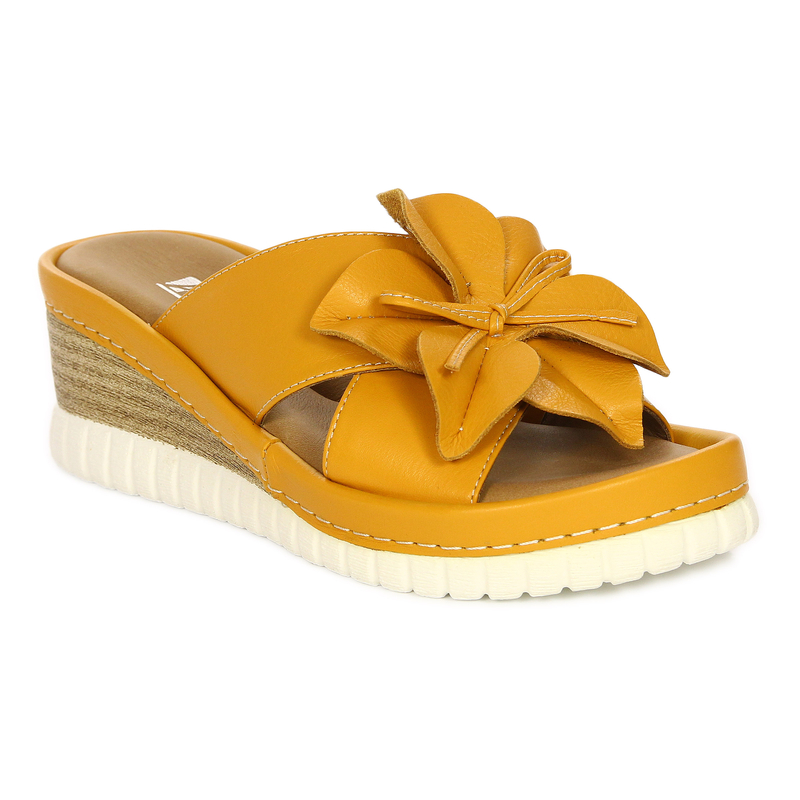 Artiker Women's Leather Platform Flip-Flops Yellow