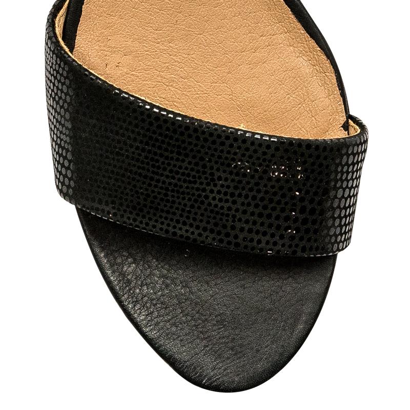 Maciejka Leather Low-Wedge Sandals with Closed Heel Black 01971-11/00-5