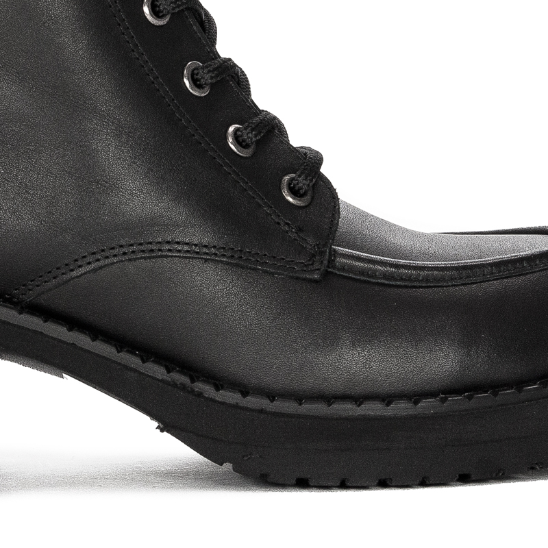Boccato Women's black leather boots