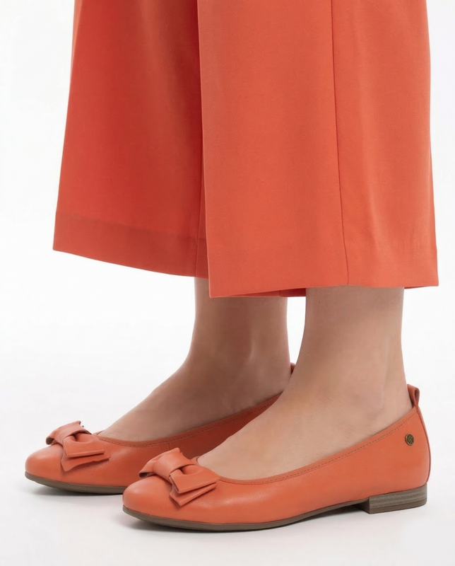 Maciejka Leather Ballerinas With Bow Orange P6802-18-00-0
