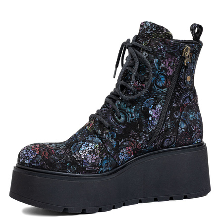 Maciejka Women's Platform Boots, Black with Floral Pattern - Stylish Patterned Shoes