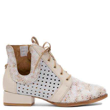 Maciejka Leather Cutout Ankle Boots Low Heel Perforated Beige 05541-22/00-5