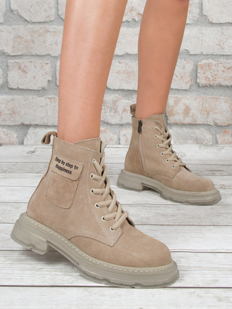 Leather Boccato boots on a Beige platform