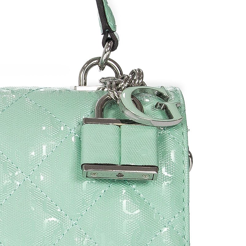 Guess HWSY76 66190 QUEENIE TOP HANDLE FLAP AQU Totes Bag