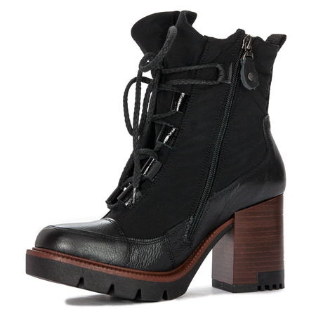 Maciejka Black Women's Lace-Up Boots