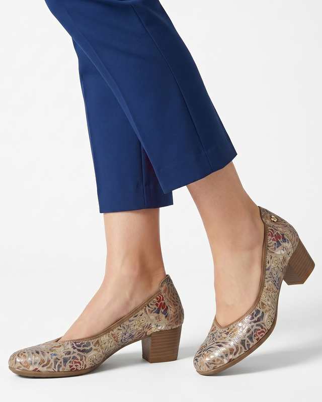 Maciejka Leather Floral Pumps Beige 04802-22/00-5