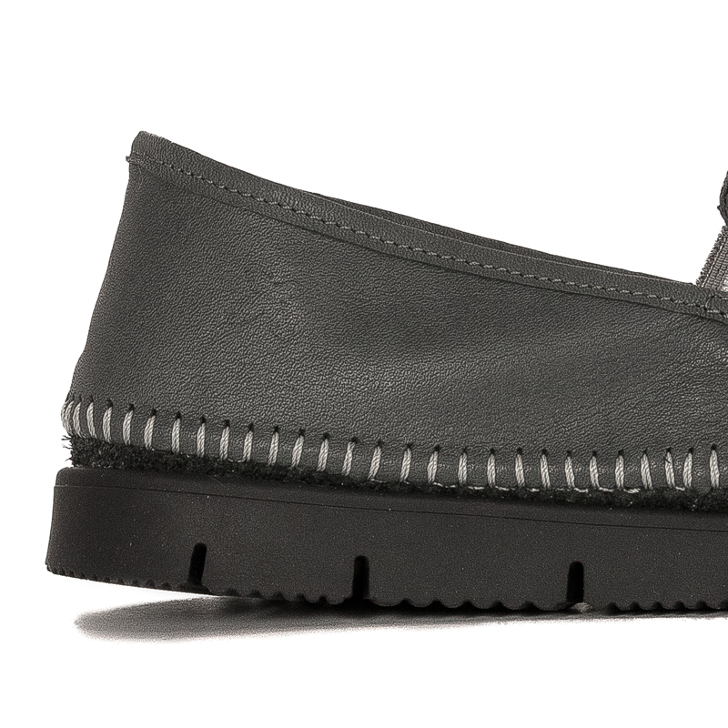 Maciejka Ash Low Shoes