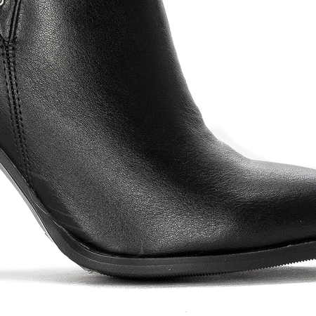 Women's Filippo boots on a black insulated heel