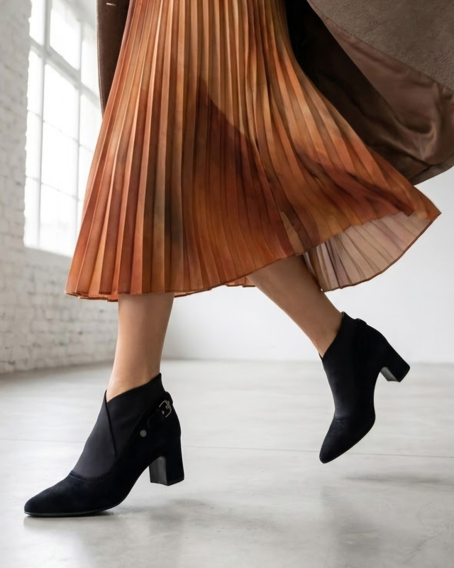Black Women's Suede-Look Ankle Boots with Elastic Panel and Block Heel K7691-01/00-7