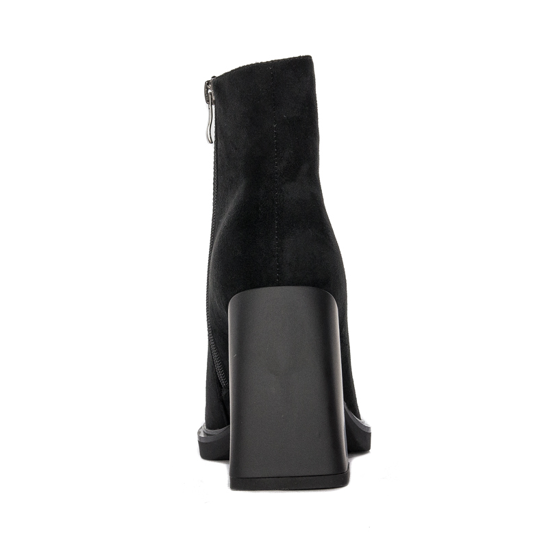 Filippo Black women's insulated boots on a post