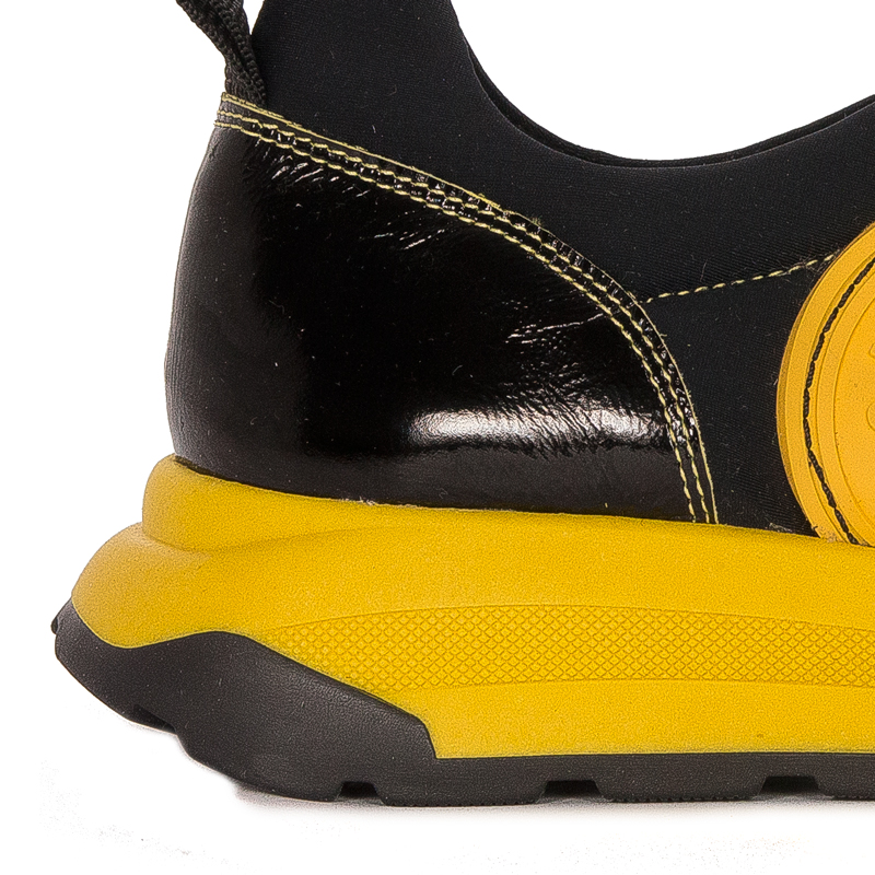 Maciejka Platformowe Sneakersy Z Lakierowanymi Wstawkami Czarno-Żółte 06295-01/00-8